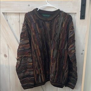 Tundra Canada Men's Earth Tone Crewneck Sweater. Vintage-excellent condition.